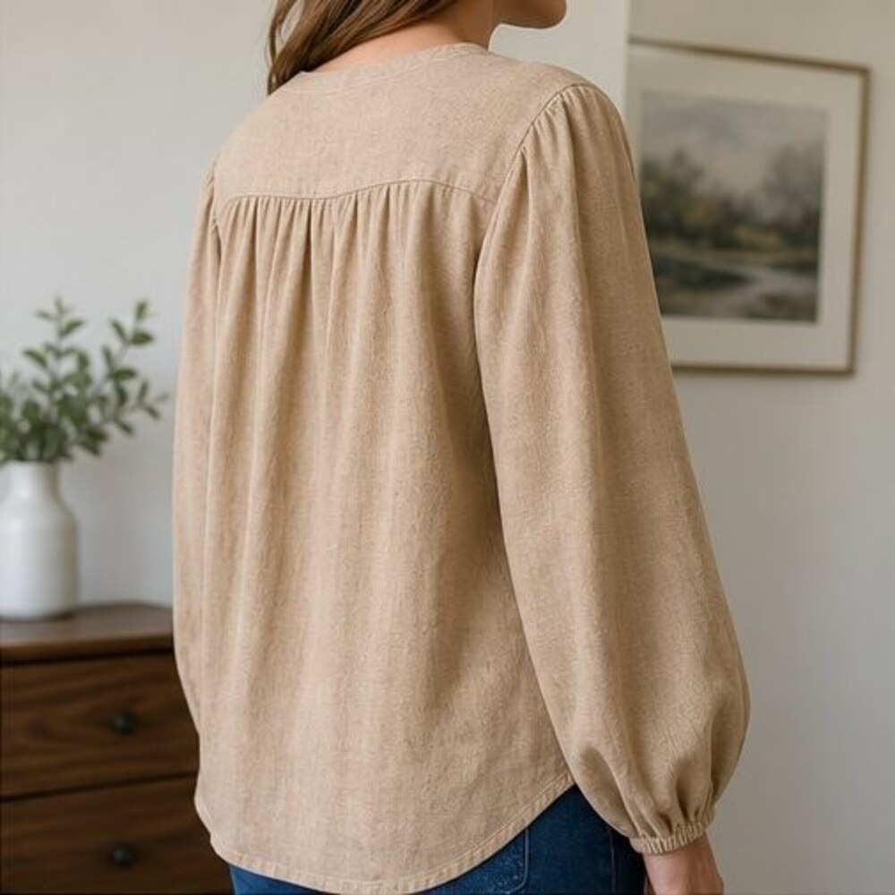 Camel Button Blouse - Picture 3 of 6